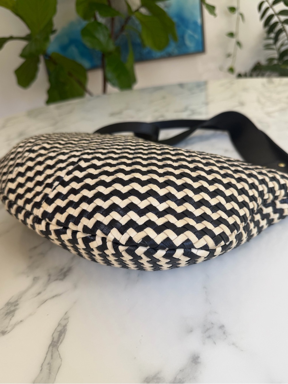 Clare V. Moyen Messenger Bag Black & Cream Woven Zig Zag Leather Crossbody - Picture 9 of 16